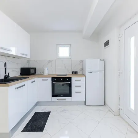 Apartament Marin *