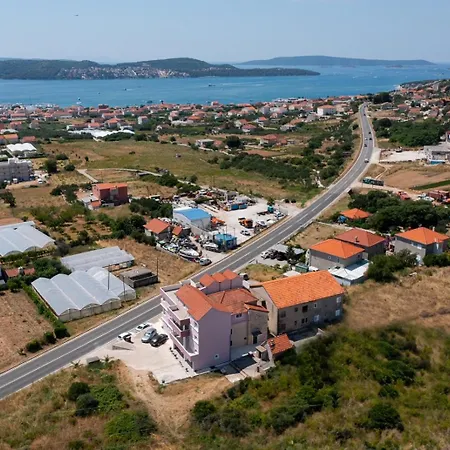 Apartman Marin *
